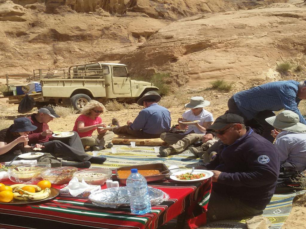 Wadi Rum Quiet Village Camp Eksteriør bilde